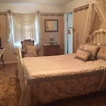 The Todd House Bed And Breakfast