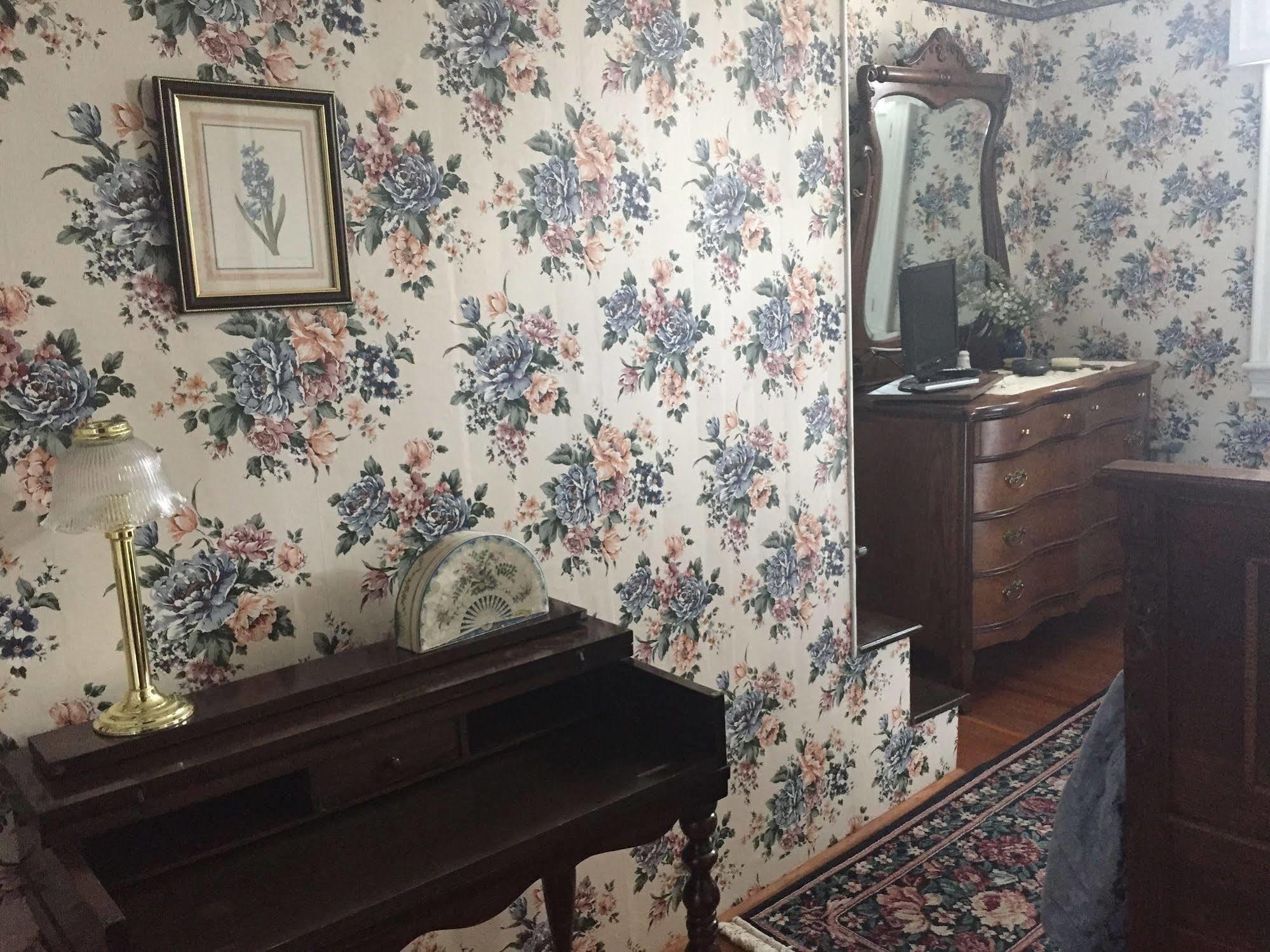 The Todd House Hotel *
