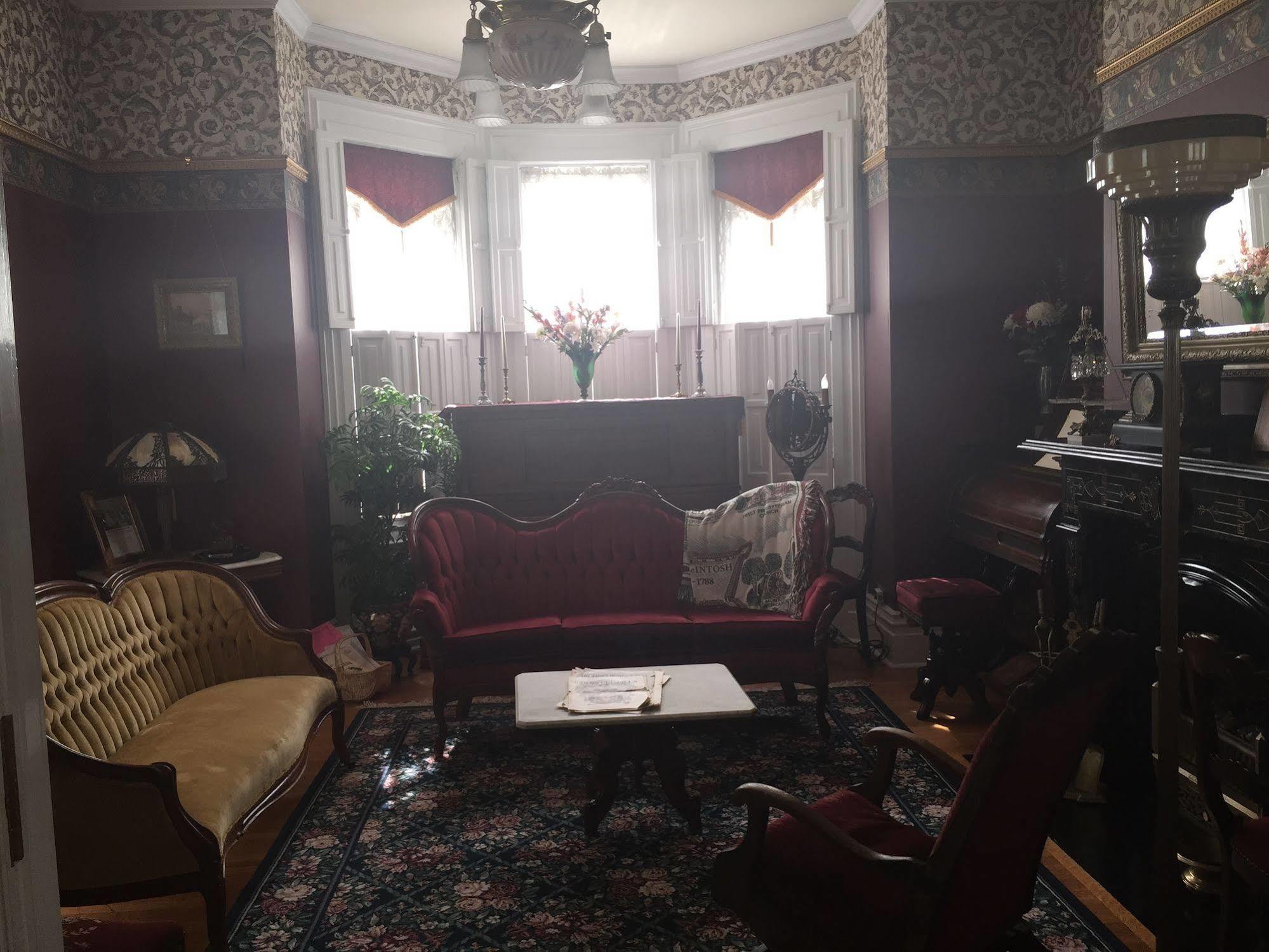 The Todd House Hotel